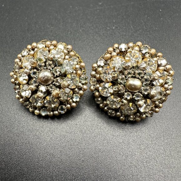 VINTAGE MIRIAM HASKELL GOLD PLATED FAUX PEARLS RHINESTONES CLIP ON EARRINGS - Picture 13 of 13